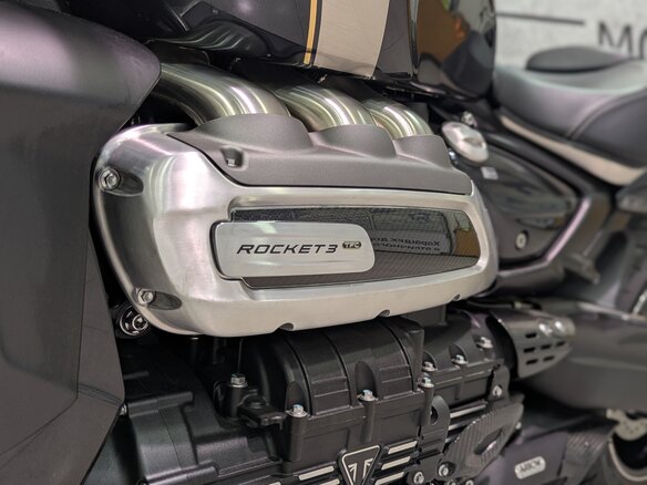 2020 Triumph Rocket III, чёрный, 3900000 рублей - вид 20