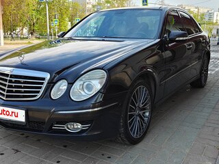 2008 Mercedes-Benz E-Класс 550 III (W211, S211) Рестайлинг, чёрный, 1600000 рублей, вид 1