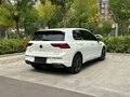 2023 Volkswagen Golf VIII, белый, 2099000 рублей - вид 3