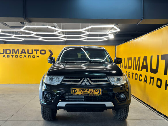 2014 Mitsubishi L200 Super Select IV Рестайлинг, чёрный - вид 1