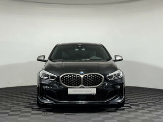 2022 BMW 1 серии M135i xDrive III (F40), чёрный, 4690000 рублей, вид 3