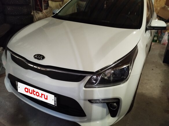 2017 Kia Rio IV, белый, 2000000 рублей - вид 3