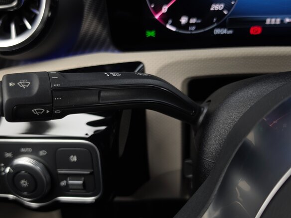 2025 Mercedes-Benz A-Класс 220 IV (W177) Рестайлинг, чёрный, 4200000 рублей - вид 16