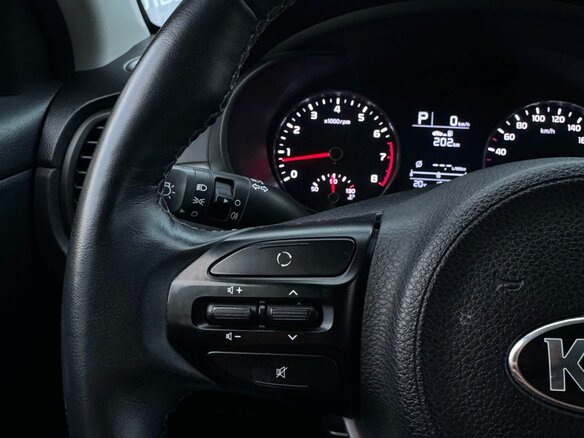 2020 Kia Rio IV Рестайлинг, серый, 1577000 рублей - вид 20