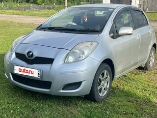 2010 Toyota Vitz II (XP90), серый, 650000 рублей, вид 1