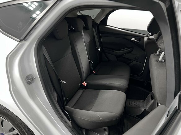 2015 Ford Focus III Рестайлинг, белый, 985000 рублей - вид 6