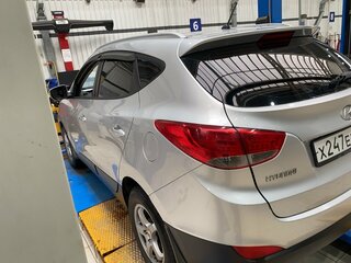2011 Hyundai ix35 I, серебристый, 1199000 рублей, вид 3