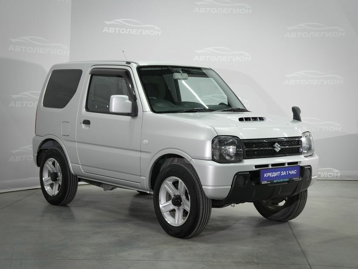 Открыть фотографии: Suzuki Jimny III Рестайлинг 2