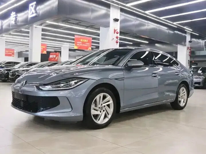 Открыть фотографии: Volkswagen Lamando II