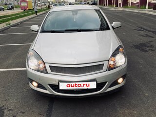 2008 Opel Astra GTC H Рестайлинг, серебристый, 300000 рублей, вид 2