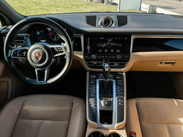 2020 Porsche Macan I Рестайлинг, чёрный, 4468227 рублей - вид 11