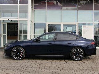 2024 BMW i5 M60 xDrive, синий, 11690000 рублей, вид 2