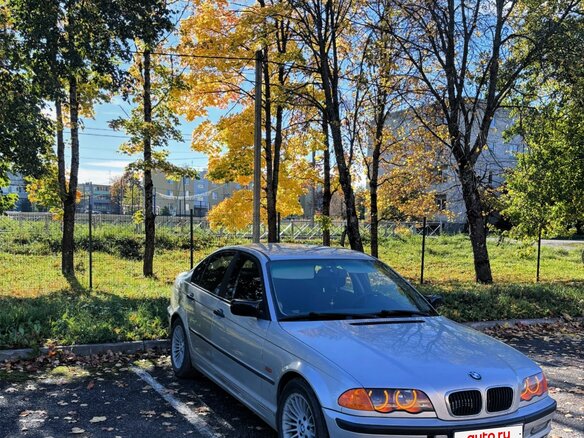 2001 BMW 3 серии 316i IV (E46), серебристый, 520000 рублей
