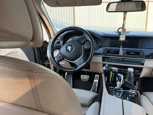 2011 BMW 5 серии 528i VI (F10/F11/F07), серый - вид 7