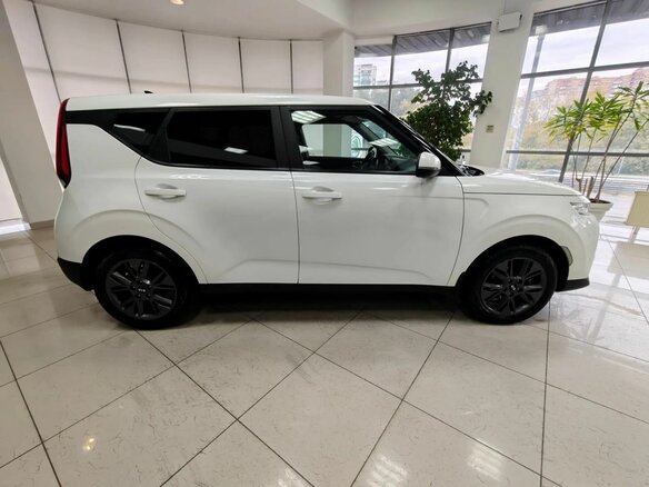 2020 Kia Soul III, белый, 1610000 рублей - вид 3