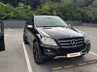 2009 Mercedes-Benz M-Класс 350 II (W164) Рестайлинг, чёрный, 1100000 рублей, вид 2