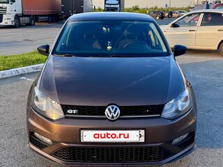 2017 Volkswagen Polo V Рестайлинг, коричневый, 1100000 рублей, вид 2