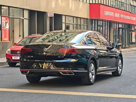 2025 Volkswagen Magotan B8 Рестайлинг, чёрный, 2000000 рублей, вид 4