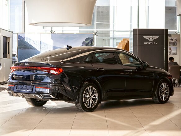 2022 Kia K5 III, синий, 2495000 рублей - вид 5