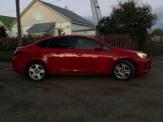 2012 Opel Astra J Рестайлинг, красный, 680000 рублей, вид 4