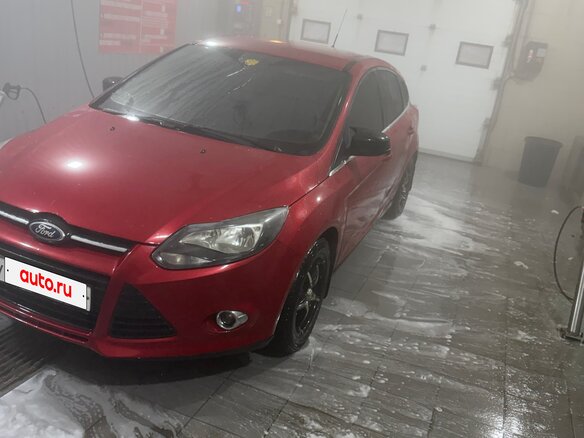 2011 Ford Focus III, красный, 600000 рублей - вид 5
