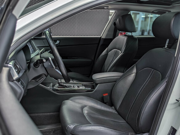 2019 Kia Optima IV Рестайлинг, белый, 1980000 рублей - вид 10