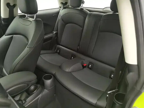 2022 Mini Hatch Cooper III (F55/F56) Рестайлинг 2, жёлтый, 2100071 рублей - вид 6