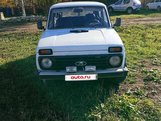1997 Lada (ВАЗ) 2121 (4x4) I Рестайлинг, белый, 250000 рублей, вид 2