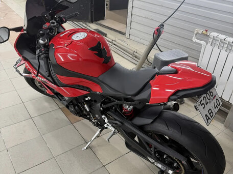 2023 BMW S 1000 RR, красный, 1900000 рублей, вид 5