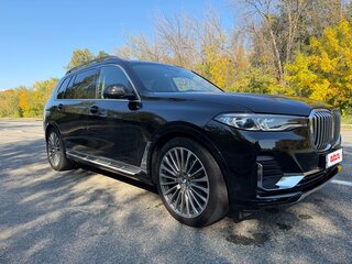 2022 BMW X7 40i I (G07), чёрный, 9500000 рублей, вид 2