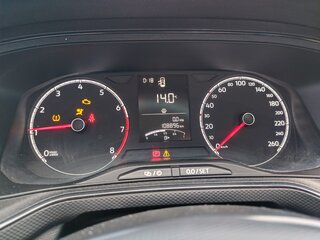 2021 Volkswagen Polo VI, серебристый, 1002000 рублей, вид 3
