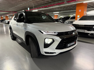2023 Chevrolet TrailBlazer III, белый, 1700000 рублей, вид 3