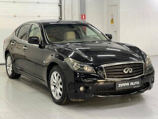 Infiniti M37 IV
