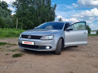 2012 Volkswagen Jetta VI, серебристый, 910000 рублей, вид 4