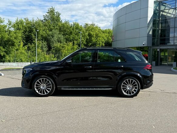 2025 Mercedes-Benz GLE 450 II (V167) Рестайлинг, чёрный, 16390000 рублей - вид 1