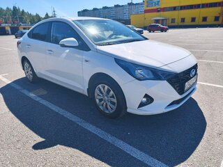 2021 Hyundai Solaris II Рестайлинг, белый, 1700000 рублей, вид 2