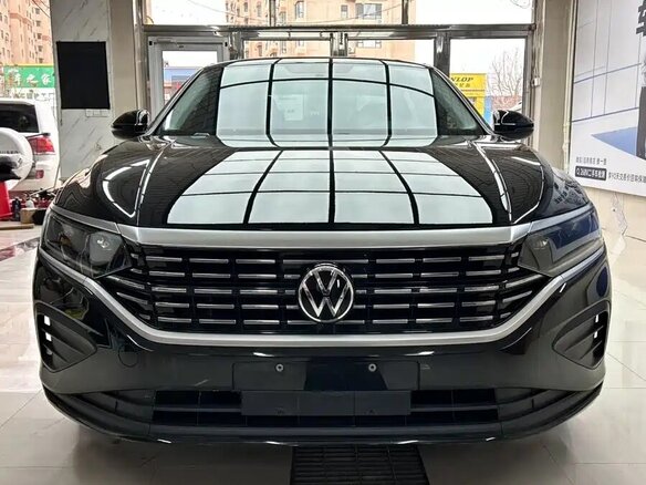 2022 Volkswagen Passat B8 Рестайлинг, чёрный - вид 1