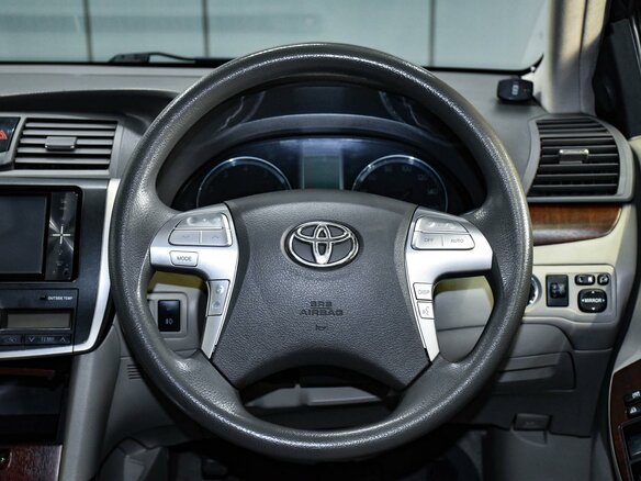 2011 Toyota Allion II Рестайлинг, красный, 1099000 рублей - вид 13