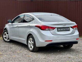 2015 Hyundai Elantra V (MD) Рестайлинг, серебристый, 849777 рублей, вид 4
