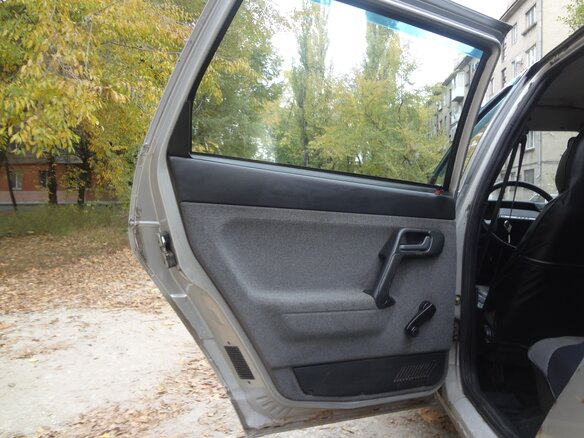 2004 Lada (ВАЗ) 2111, серебристый, 150000 рублей - вид 13