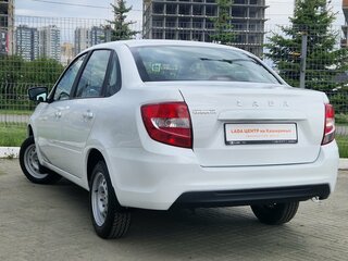 2026 Lada (ВАЗ) Granta I Рестайлинг, белый, 1101000 рублей, вид 3