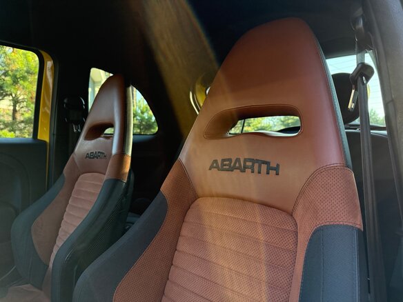 2019 Abarth 595 I Рестайлинг, жёлтый, 2199000 рублей - вид 21