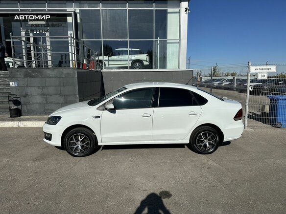 2016 Volkswagen Polo V Рестайлинг, белый, 920000 рублей - вид 7
