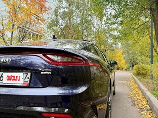 2019 Kia Stinger I, синий, 3099000 рублей, вид 5
