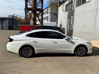 2021 Hyundai Sonata VIII (DN8), белый, 2395000 рублей, вид 3