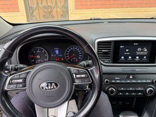 2019 Kia Sportage IV Рестайлинг, серебристый, 1900000 рублей, вид 5