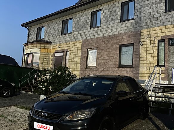 2010 Ford Focus II Рестайлинг, чёрный, 600000 рублей - вид 1