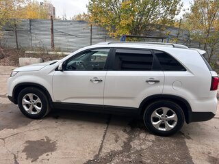 2014 Kia Sorento II Рестайлинг, белый, 2000000 рублей, вид 2