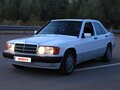 1992 Mercedes-Benz 190 (W201), белый, 850000 рублей