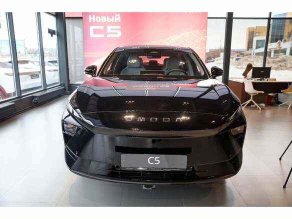 2026 Omoda C5 II, чёрный - вид 1